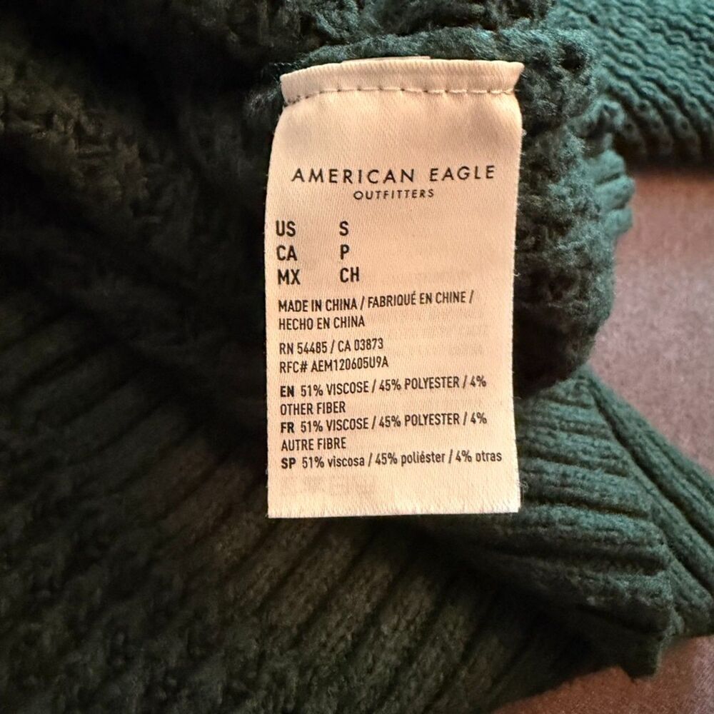 American Eagle Green Waffle Knit Mock Neck Cropped Sweater Small - Picture 4 of 6